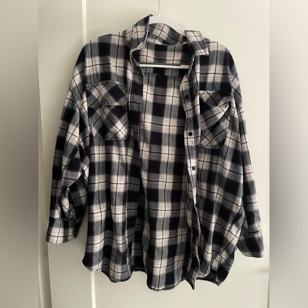 Oversized Flannel Shirt | Women’s ONE SIZE